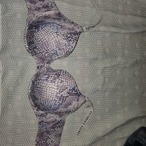 VS Bra